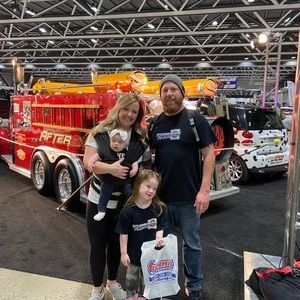 Meet your Posher, Gloria